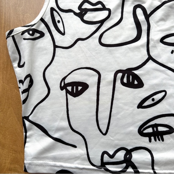 Shein Black and White Silhouette Sketch Lines One Shoulder Top, Size Large - Picture 4 of 16